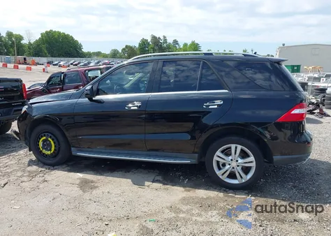 2013 Mercedes-Benz Ml 350 z USA, uszkodzony, nr VIN 4JGDA5JB4DA256648